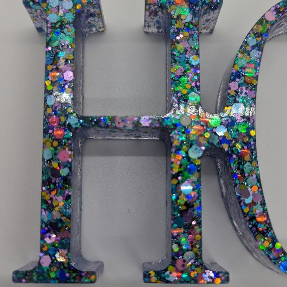 HOME Resin Sign - Picture 2 of 3